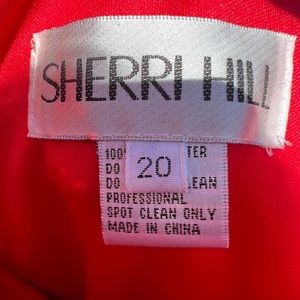 Sherri Hill prom dress size 20 ONLY wore ONCE, still in great condition